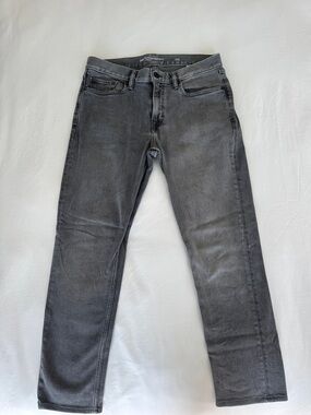 Banana Republic Slim Straight Jeans in Gray